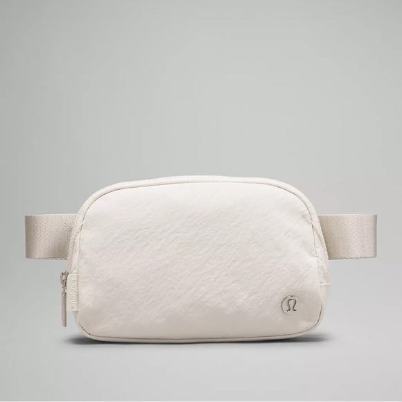lululemon athletica Handbags - Lululemon Everywhere Belt Bag - 1L Bone